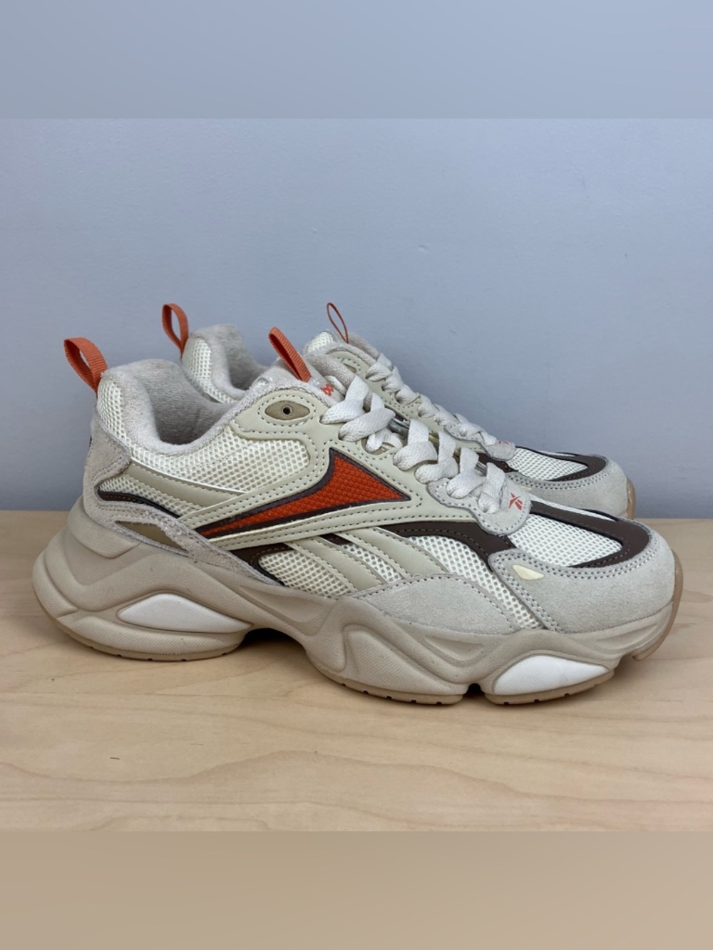 Reebok Men’s Size 8.5 Royal Charge Beige Suede Y2K Chunky Dad Athletic Shoes